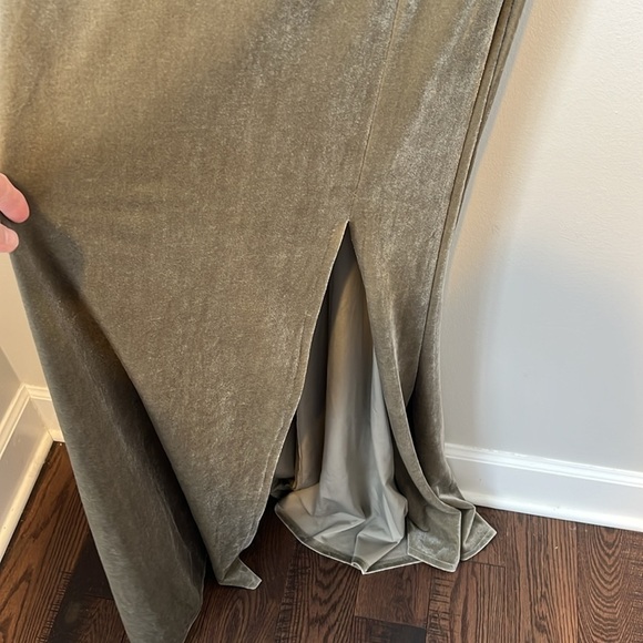 Jenny Yoo Collection for Anthropologie Mara Sage Velour Maxi Dress Women's 12 - Picture 4 of 16